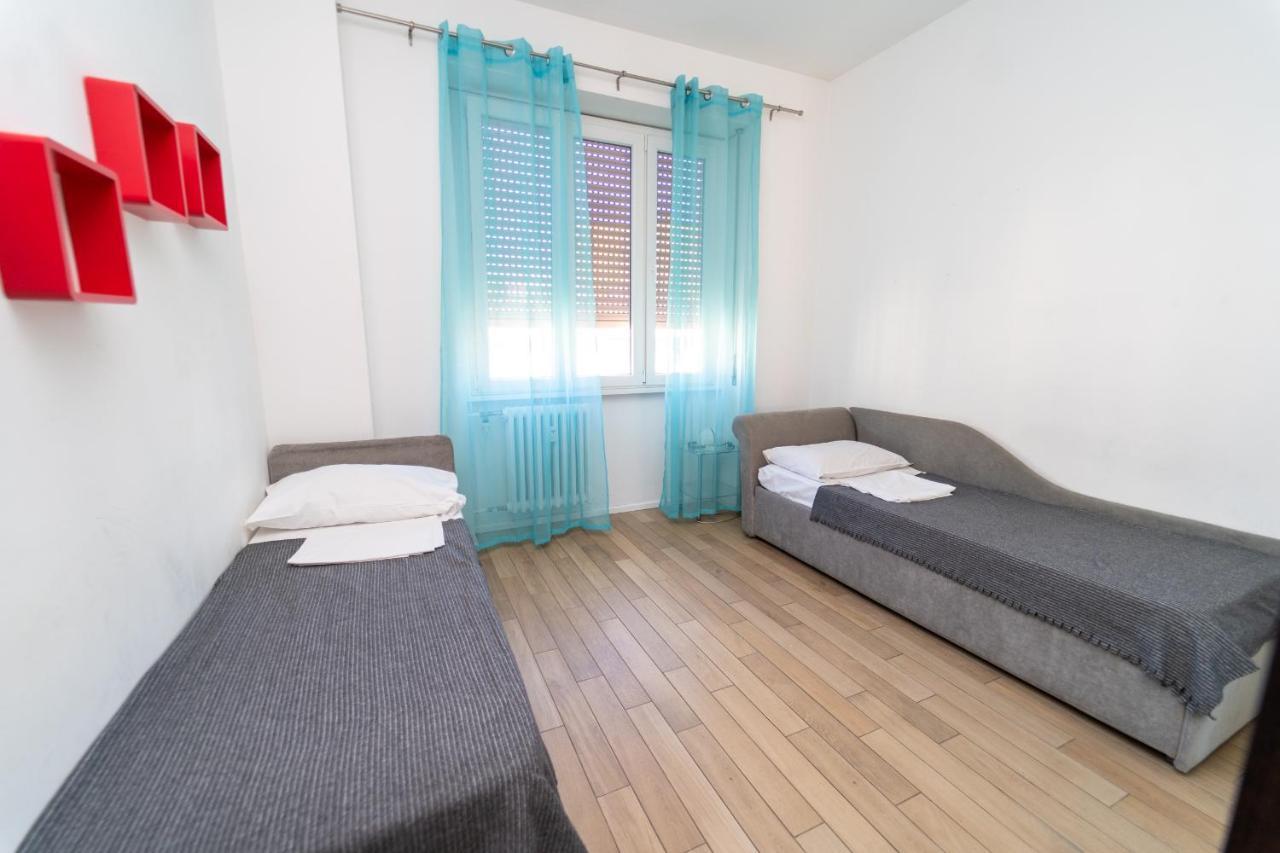 Central Maya Apartment Милан Экстерьер фото