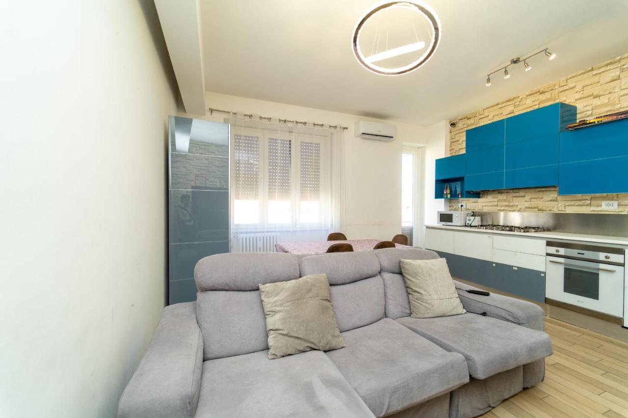 Central Maya Apartment Милан Экстерьер фото